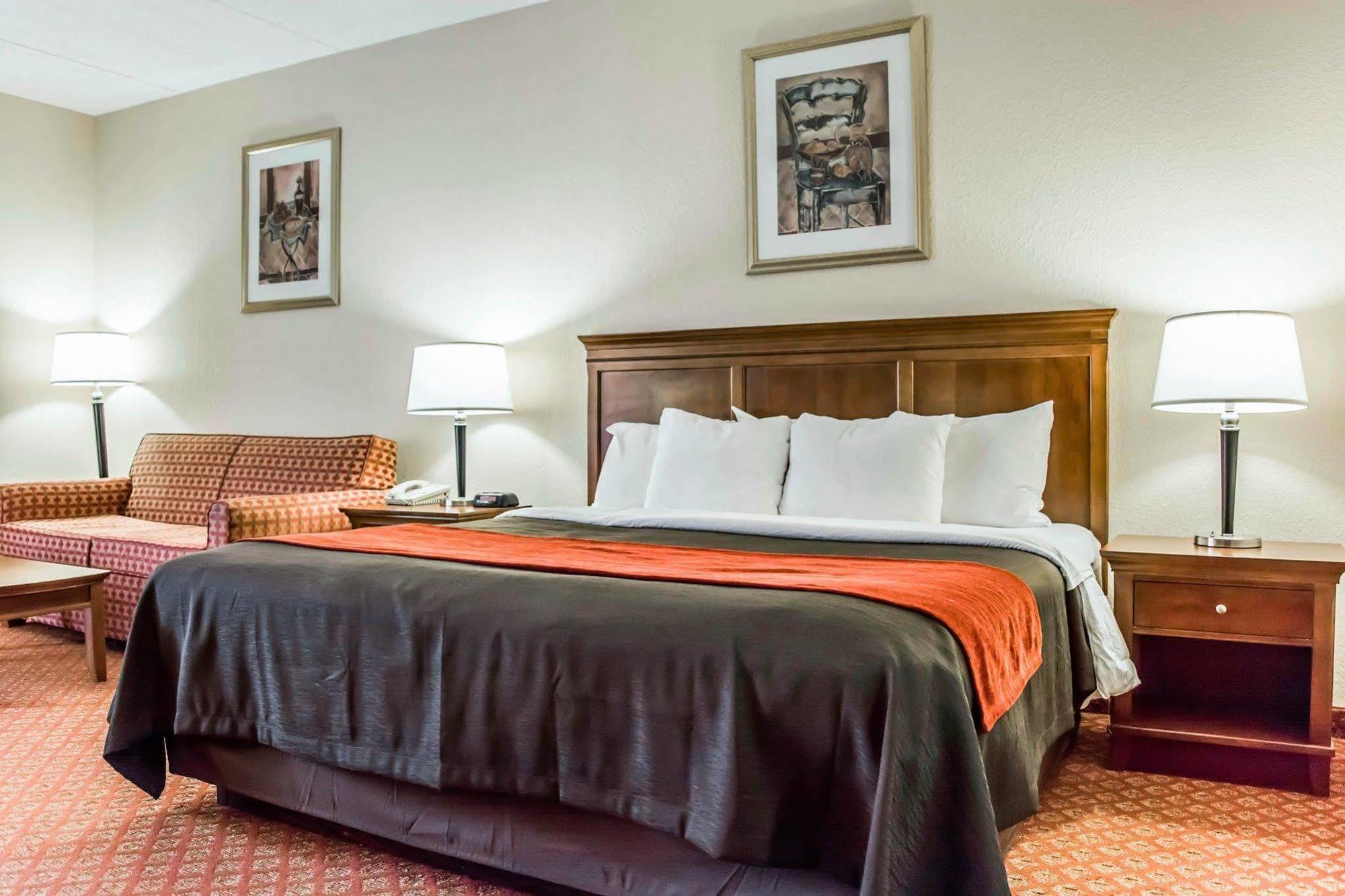Baymont By Wyndham Bonita Springs Hotel Eksteriør billede