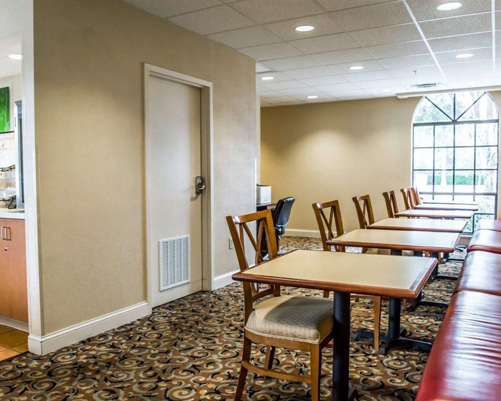 Baymont By Wyndham Bonita Springs Hotel Restaurant billede
