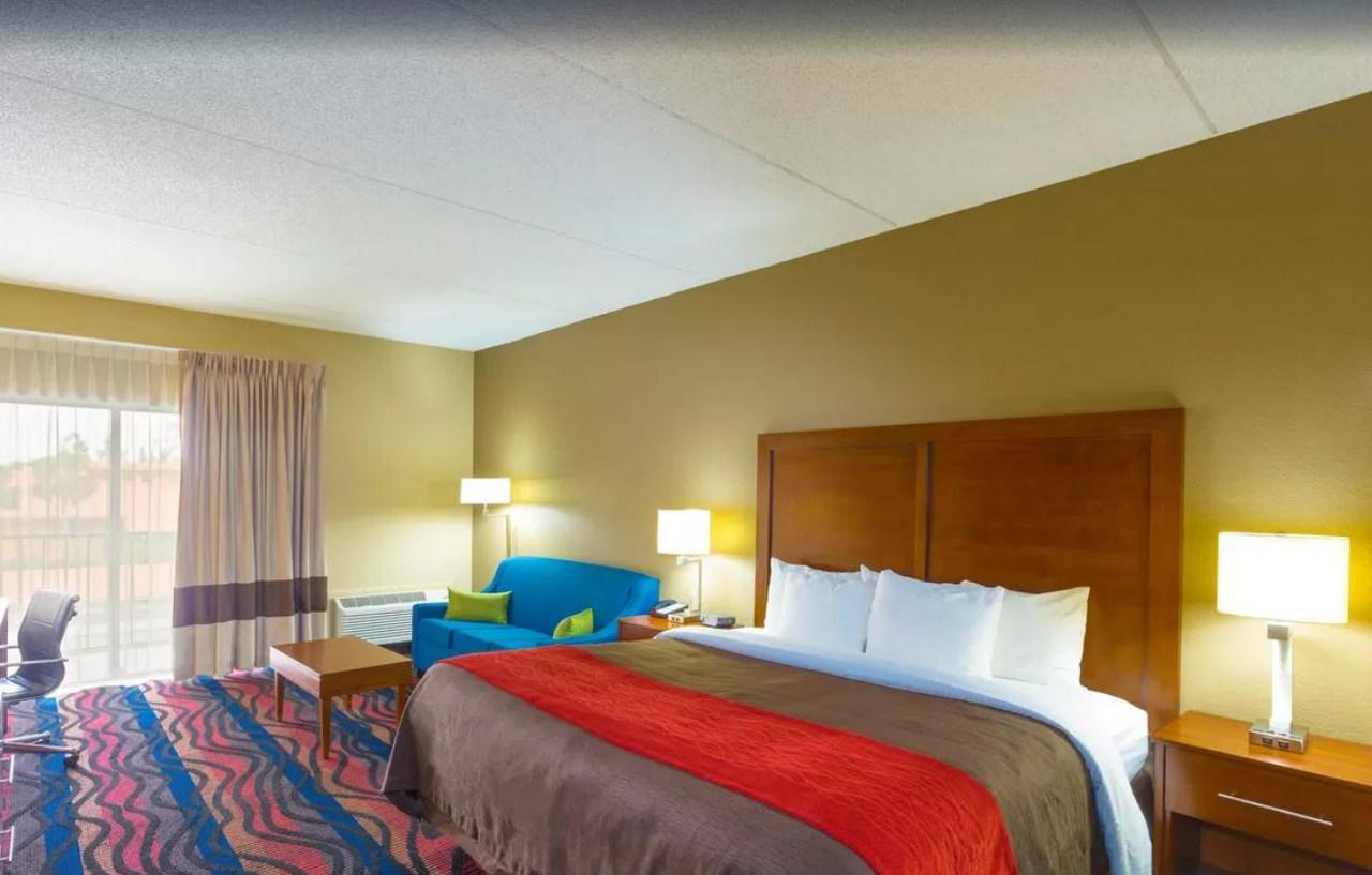 Baymont By Wyndham Bonita Springs Hotel Eksteriør billede